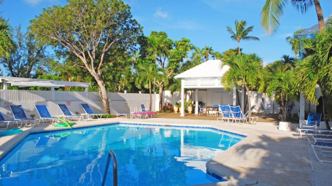 Paradise Island Beach Club Creek Village Exterior photo